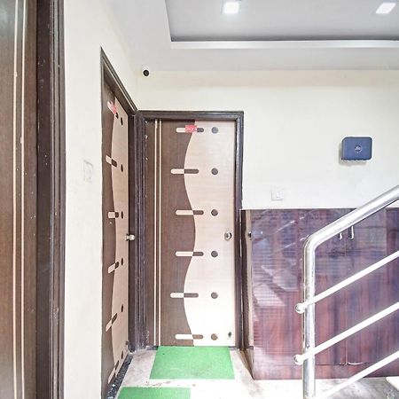 Hotel O New Aamaze Inn Near Acropolis Mall Колката Екстериор снимка