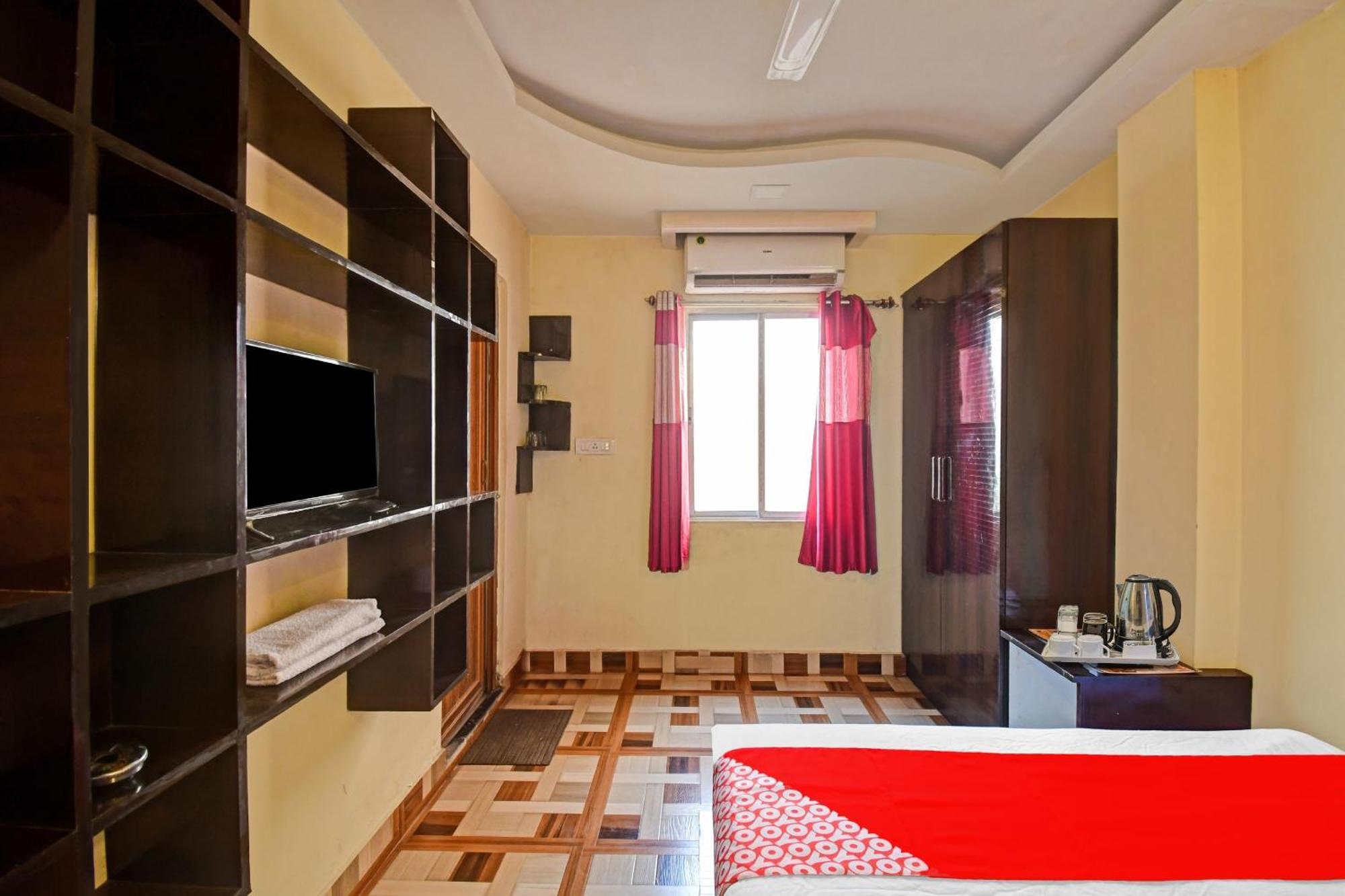 Hotel O New Aamaze Inn Near Acropolis Mall Колката Екстериор снимка