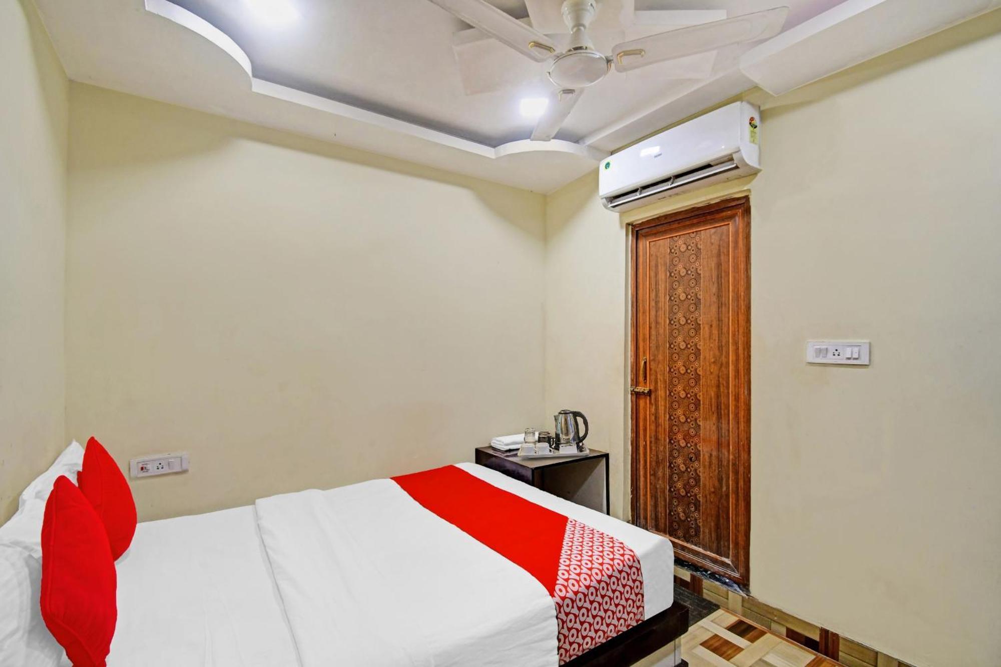 Hotel O New Aamaze Inn Near Acropolis Mall Колката Екстериор снимка